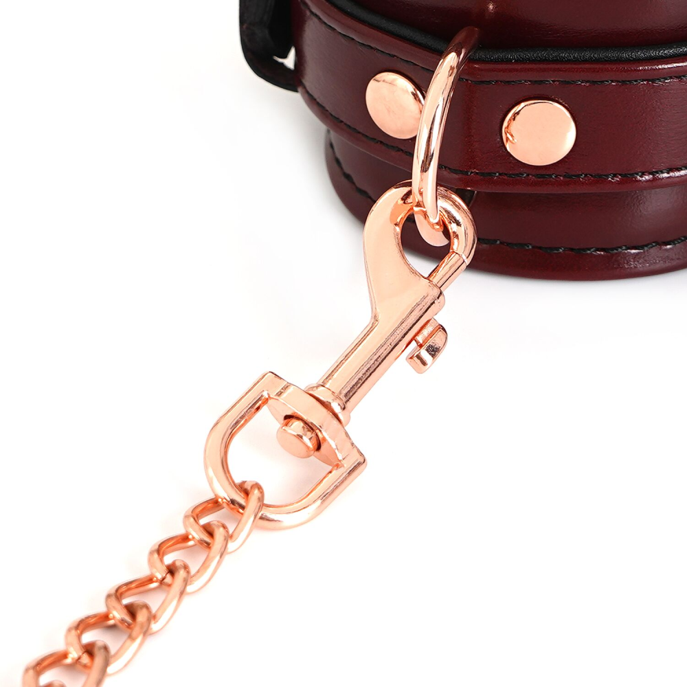 Кожаные наручники Liebe Seele Wine Red Wrist Cuffs, съемная цепочка-крепление