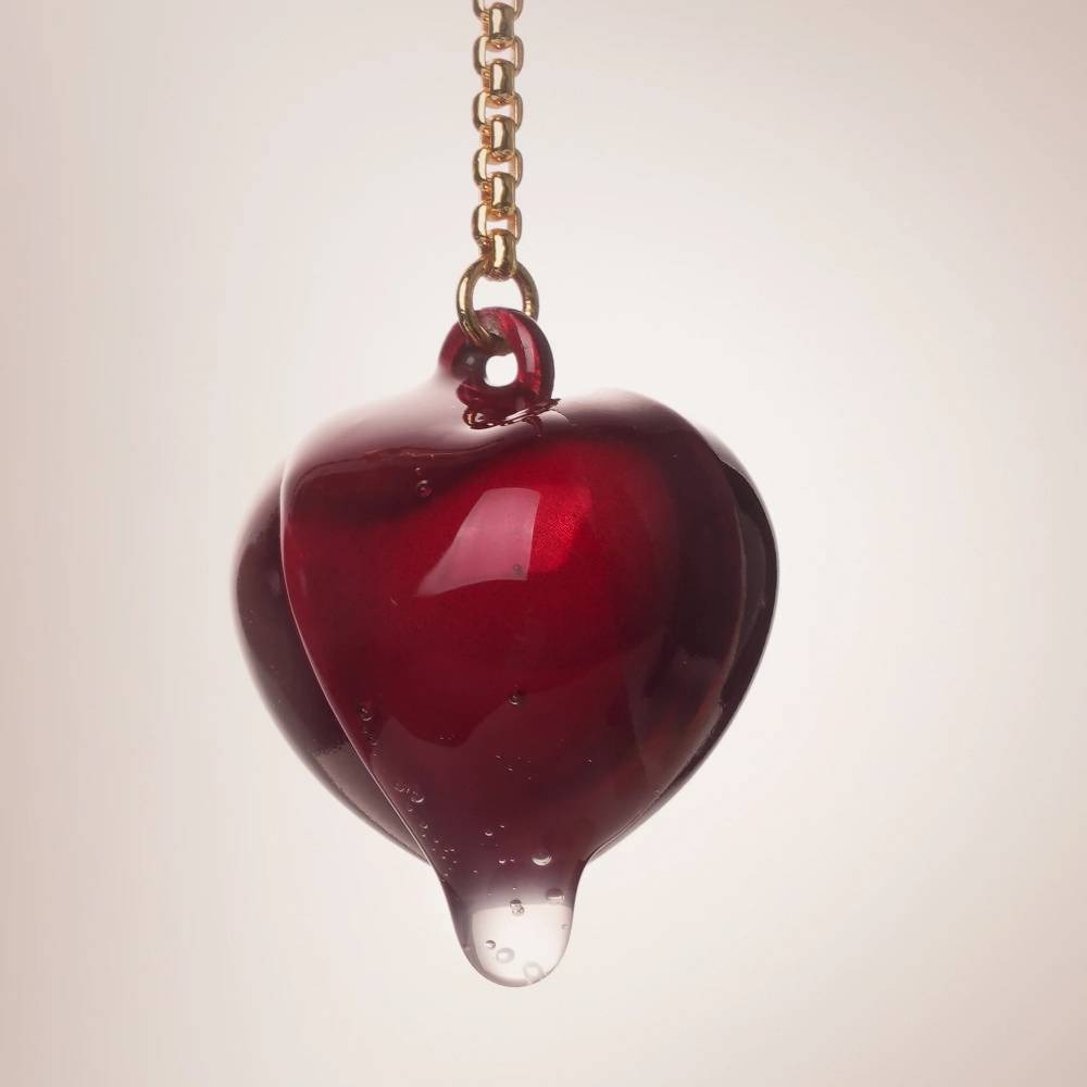 Зажимы на половые губы и клитор UPKO Water Chiming Bells с колокольчиками в форме вишен