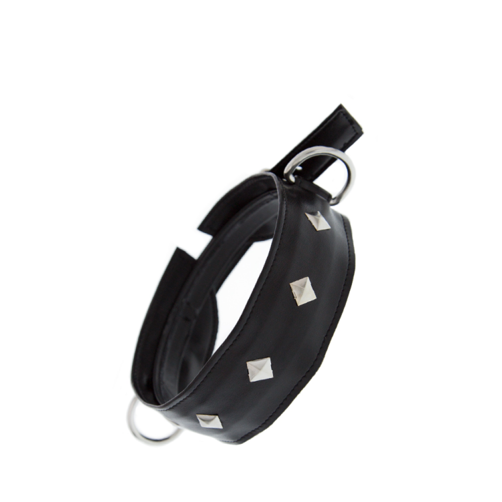 Ошейни с заклепками GP COLLAR WITH STUDS