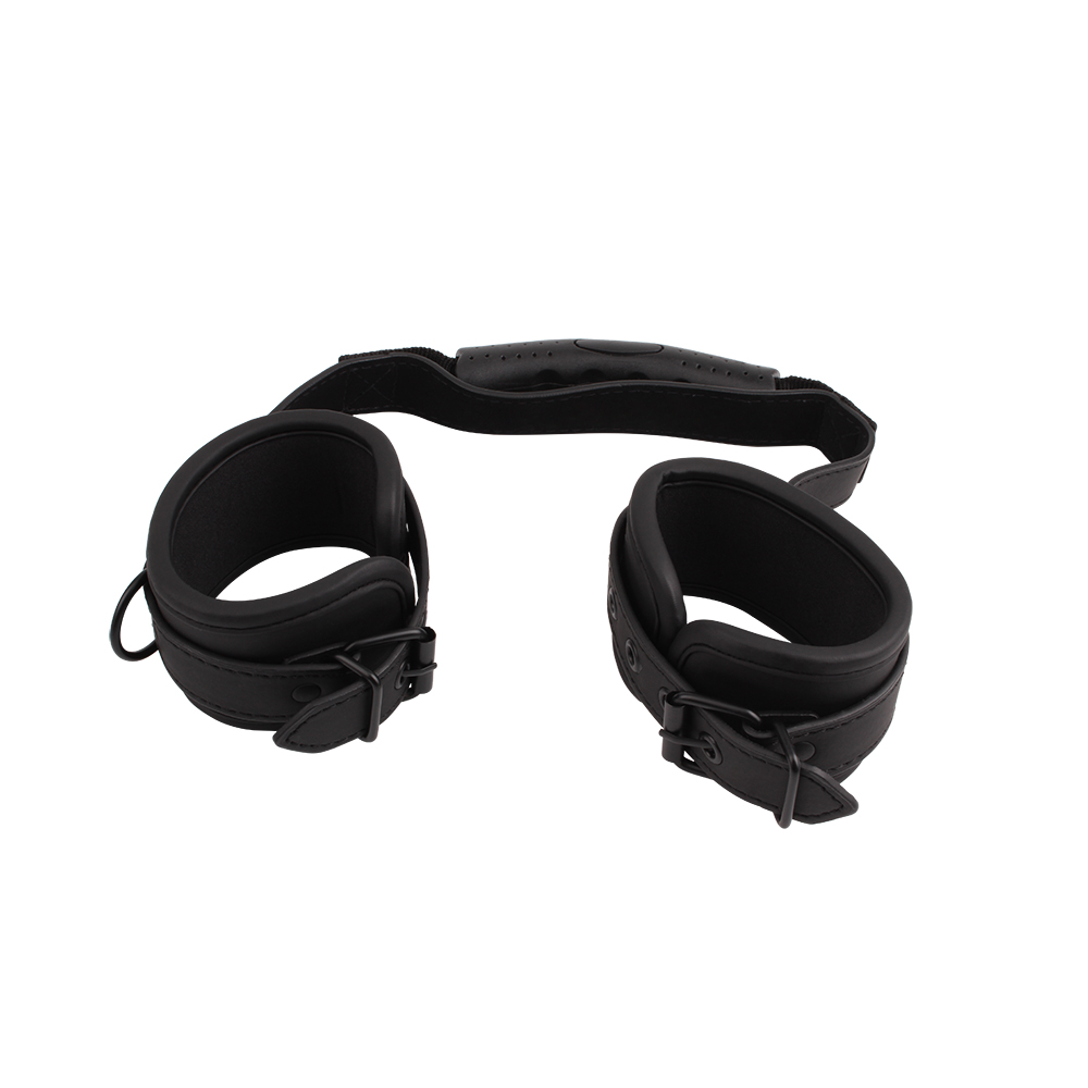 Фиксаторы для рук Chisa Behave! Ignite Your Fantasy Cuffs с держателем, черные