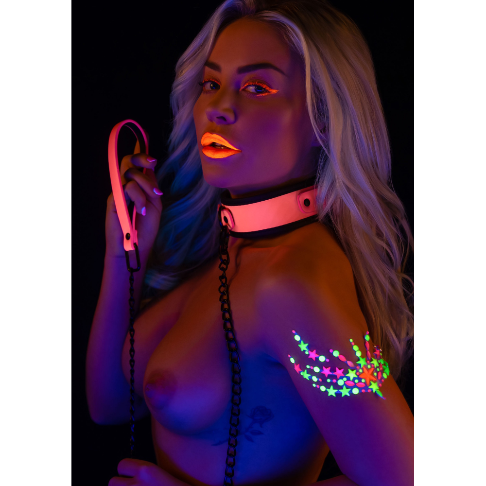 Ошейник с поводком светящийся в темноте Taboom Glow In the Dark Collar and Chain Leash, розовый