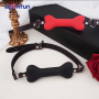 Кляп в виде косточки Roomfun Bone Gag силиконовый, красный