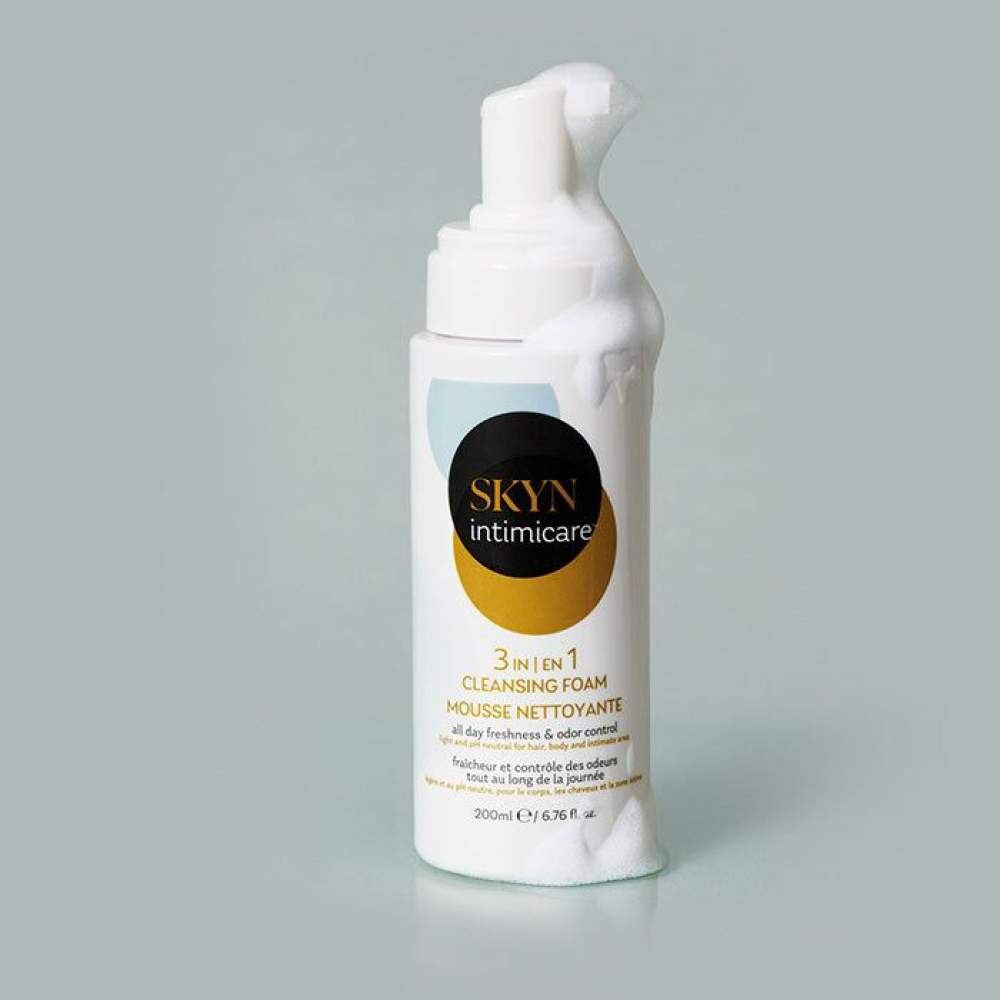 Пена для интимного ухода SKYN Intimicare 3 in 1 Cleansing Foam 200 мл
