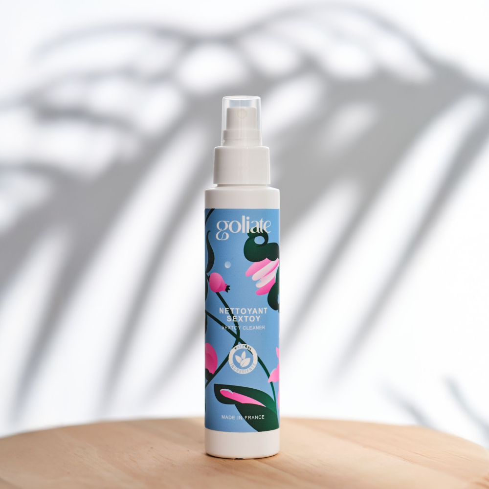 Антибактериальный спрей для игрушек Goliate Nettoyant Sextoy 100 мл, безопасный для тела