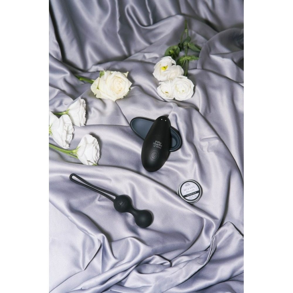 Набор игрушек Fifty Shades Of Grey & Womanizer Desire Blooms Kit