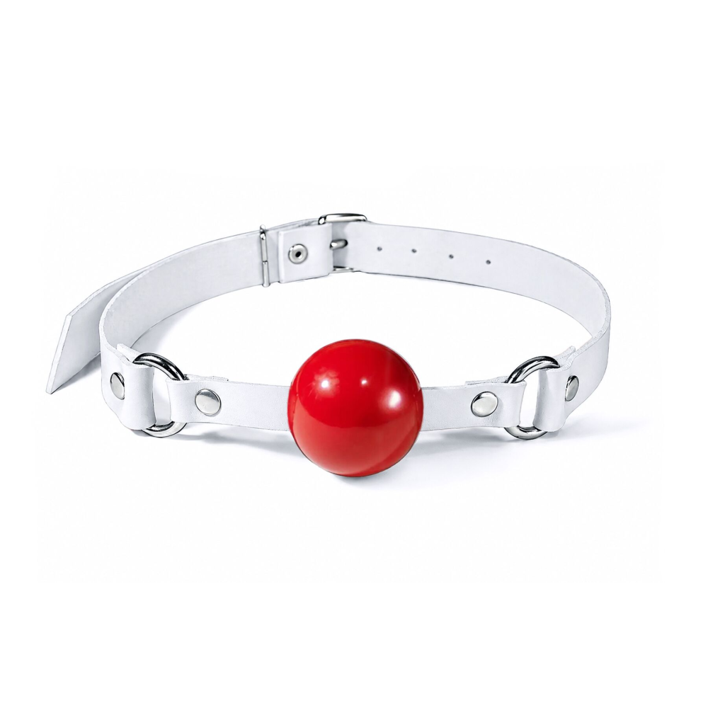 Кляп силиконовый Feral Feelings Silicon Ball Gag White/Red, белый ремень, красный шарик