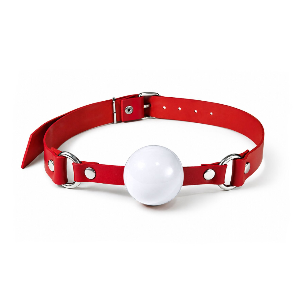 Кляп силиконовый Feral Feelings Silicon Ball Gag Red/White, красный ремень, белый шарик