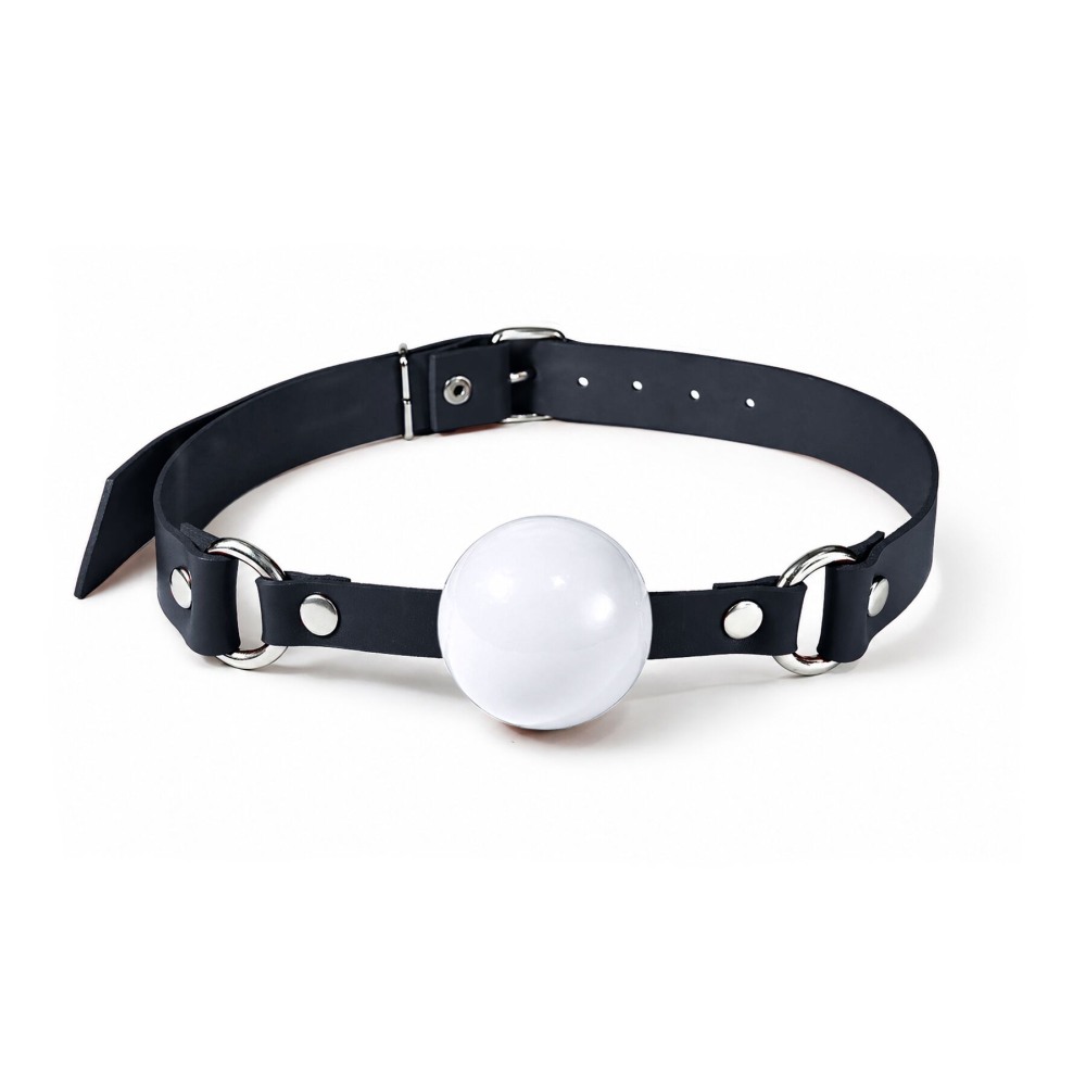 Кляп силиконовый Feral Feelings Silicon Ball Gag Black/White, черный ремень, белый шарик