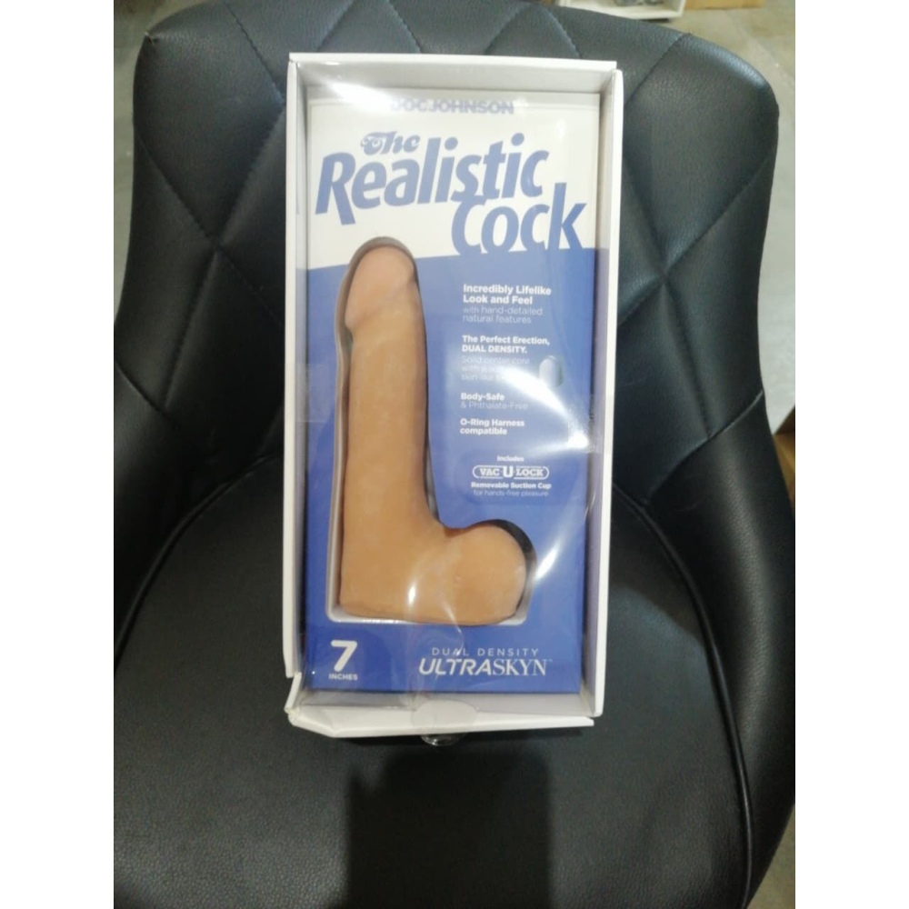 Фаллоимитатор Doc Johnson The Realistic Cock ULTRASKYN 7 Inch with Balls Vanilla (мятая упаковка!!!)