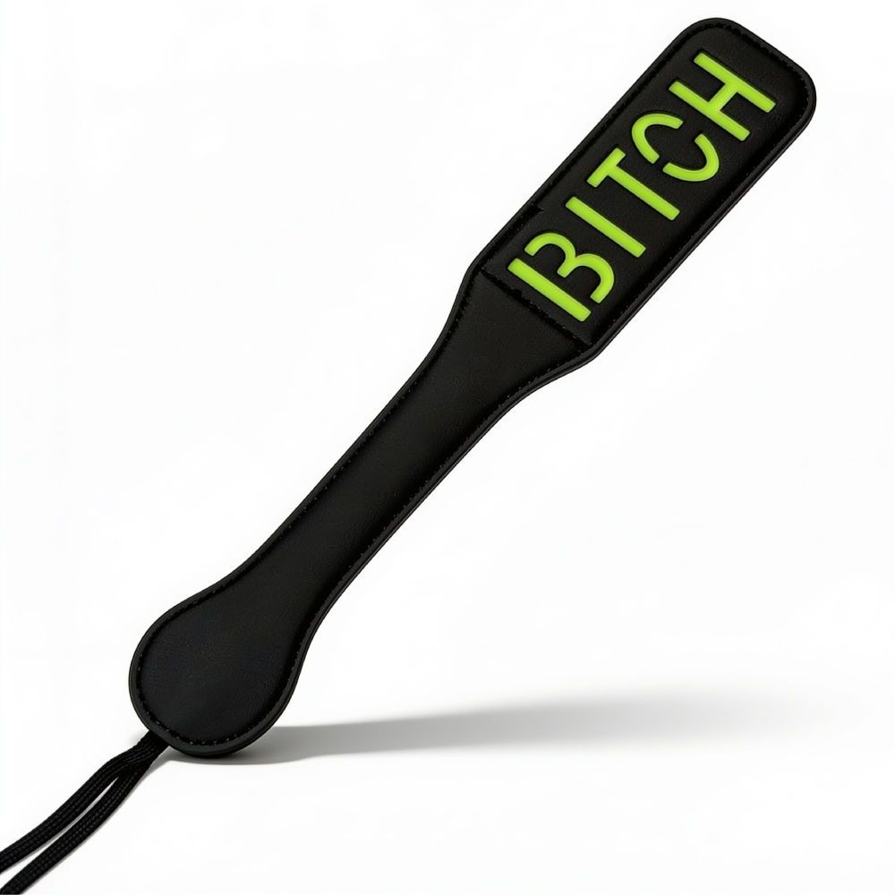 Паддл DS Fetish з люмінісцентним надписом "Bitch", чорний